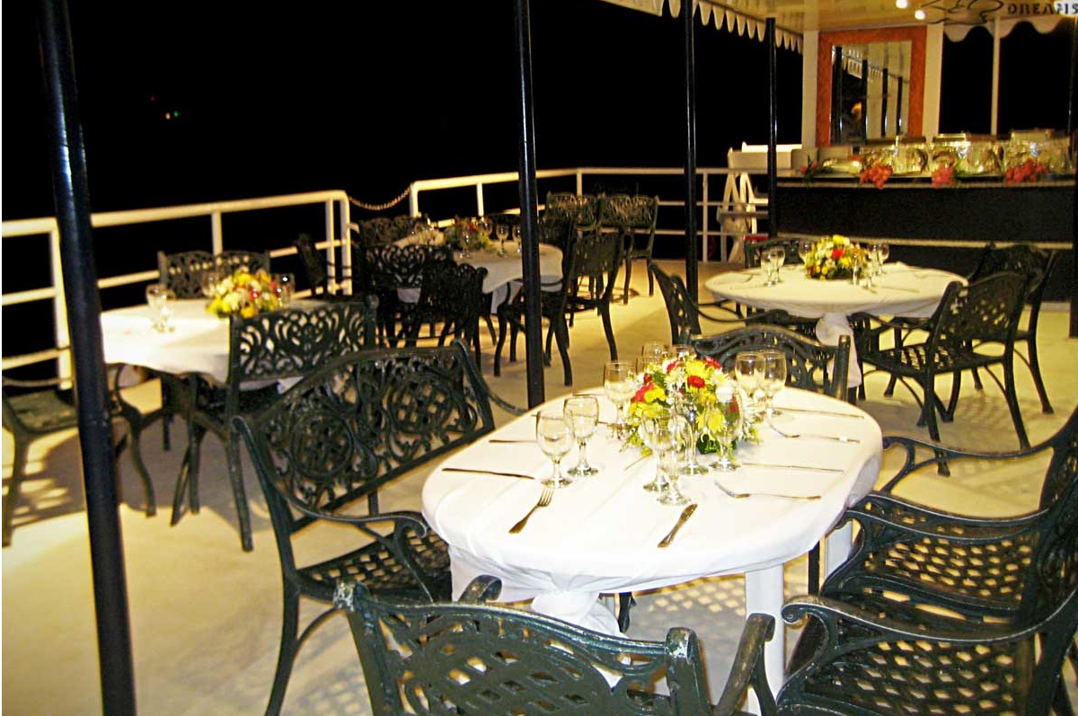 Private River Boat for Events