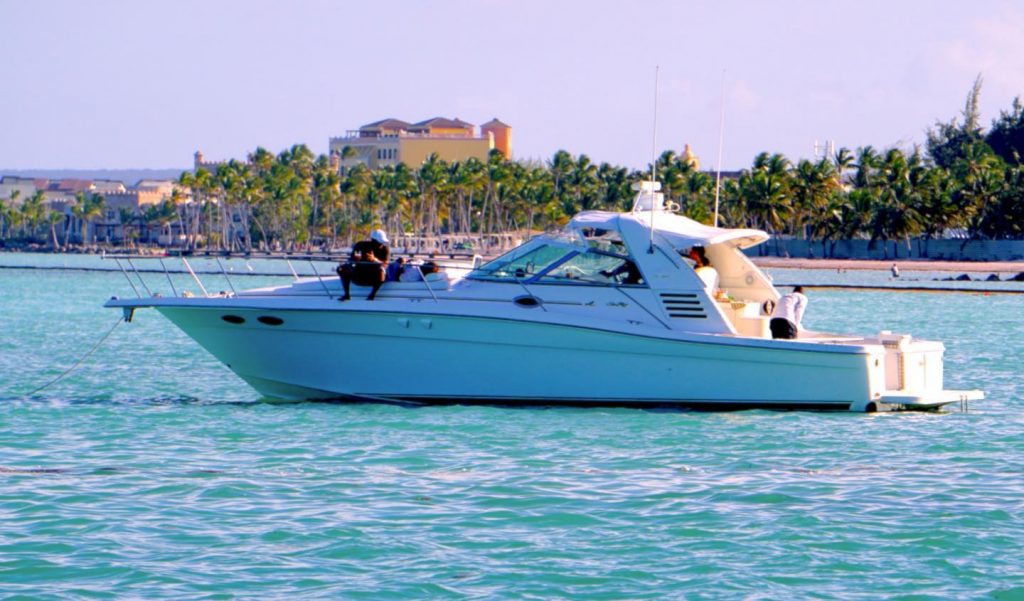 Cap Cana boat charter private tour yacht for rent