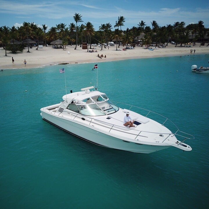 Private Yacht SeaRay Charter Punta Cana