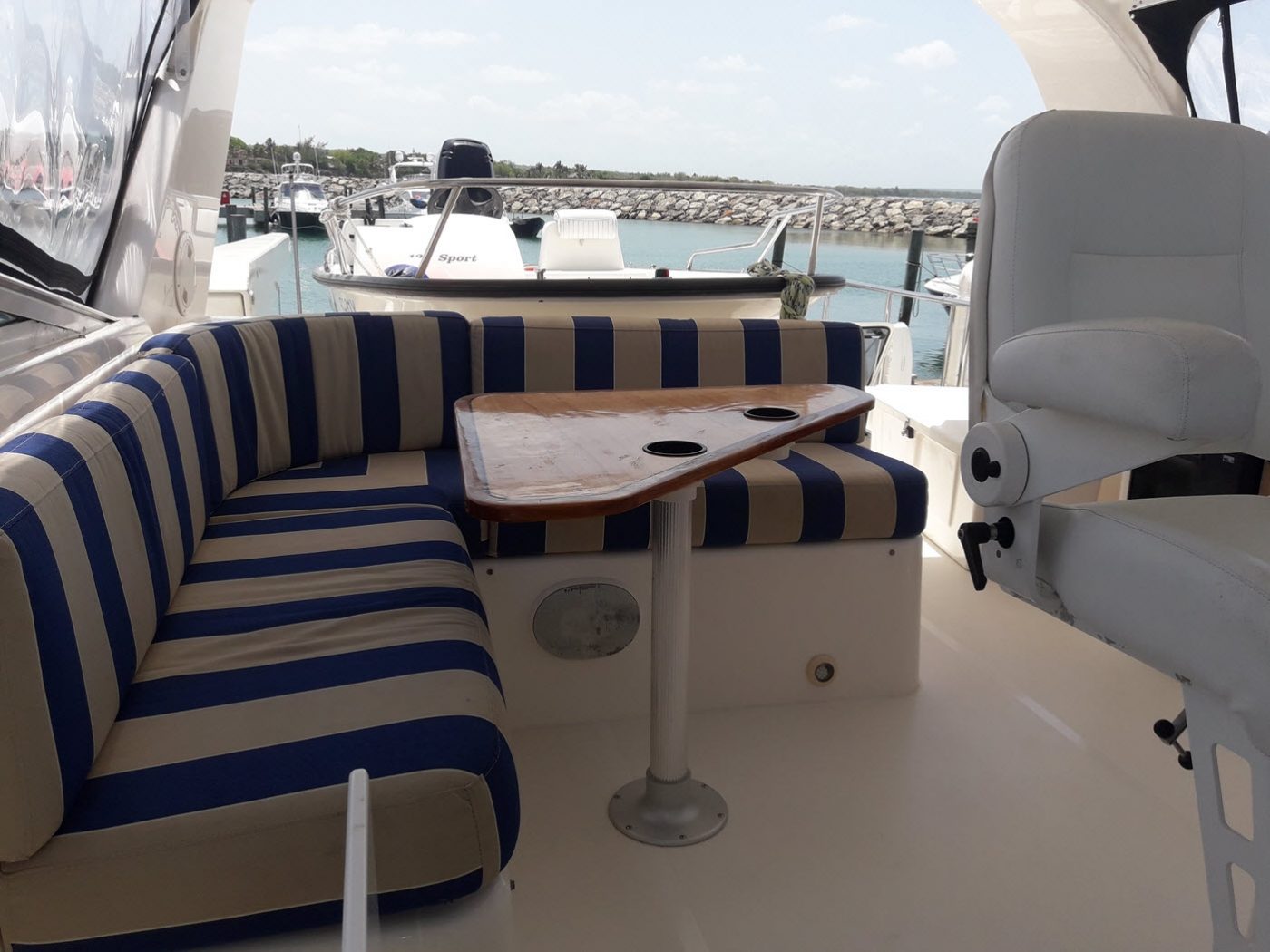 yacht-for-rent-casa-de-campo-summer-wind-bridge-june-2018