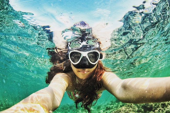 caribbean-snorkeling-woman