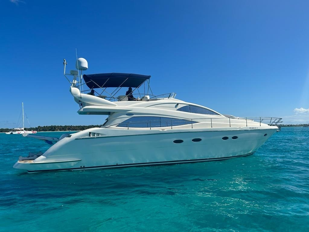 La Romana Luxury Private Yacht Charter Catalina