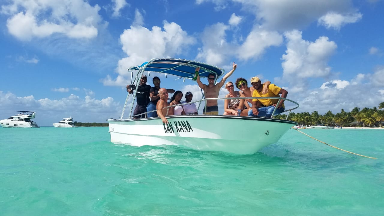 Motor-Boat-Bayahibe