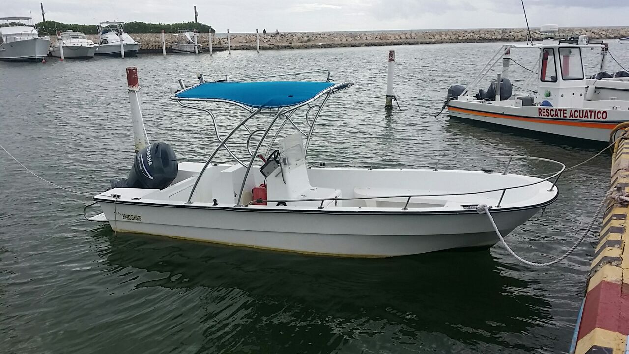 Motor-boat-Hire-Dominican-Republic