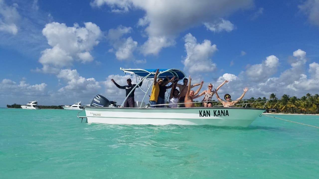 Rent-a-motor-boat-Saona-Island