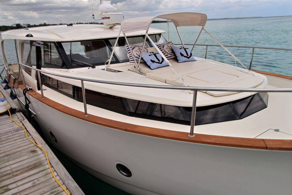 private Luxury Boca Chica yacht charter Hybrid power santo domingo
