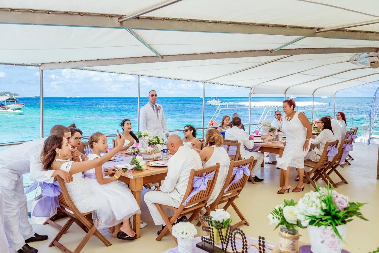 boda en un barco