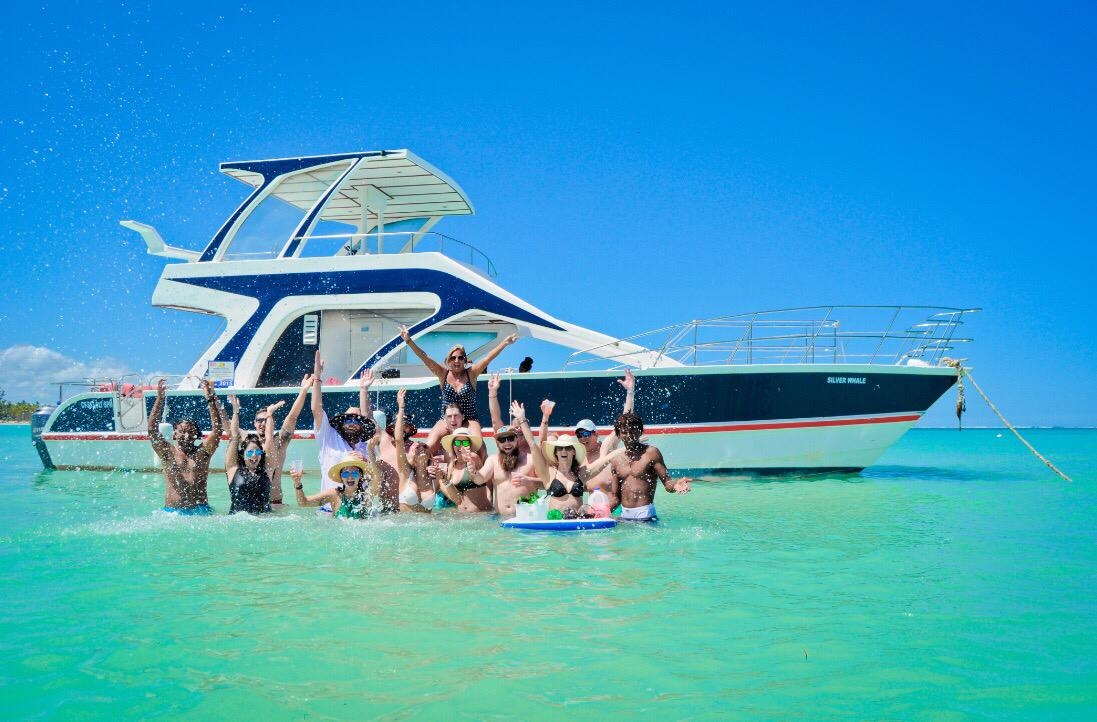 Private Charter in motorboat Punta Cana | WannaBoats