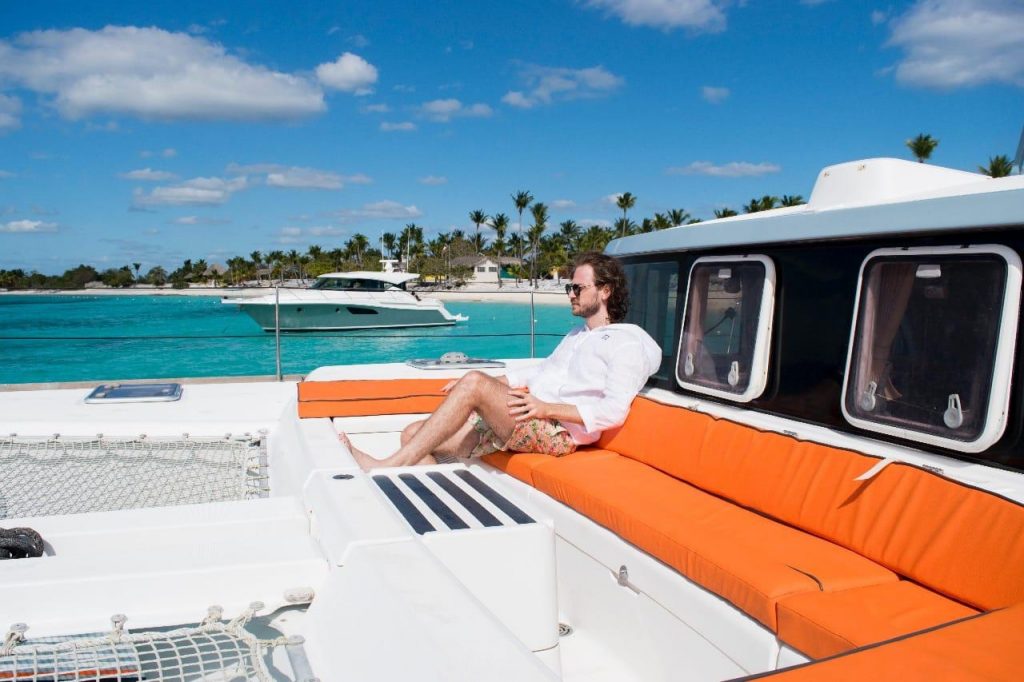 luxury-catamaran-private-charter-casa-de-campo-to-saona-palmilla-catalina