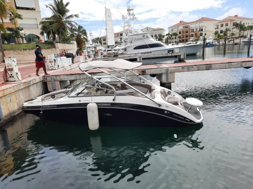 luxury Speedboat rental cap cana