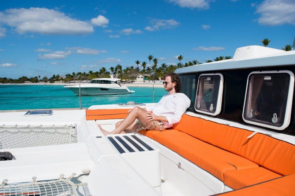 luxury-Catamaran-Private-Charter-Casa-de-Campo-to-Saona-Palmilla-Catalina-1024x682