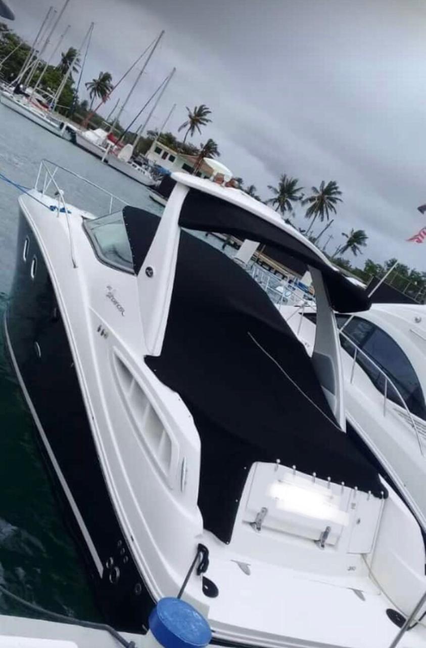 Sea Ray 310 Sundancer in Beautiful Boca Chica