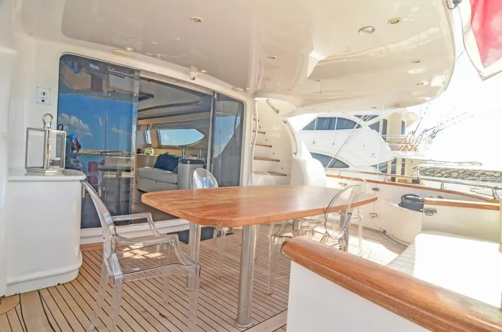 Luxury Yacht in Casa de Campo to Palmilla Saona or Catalina