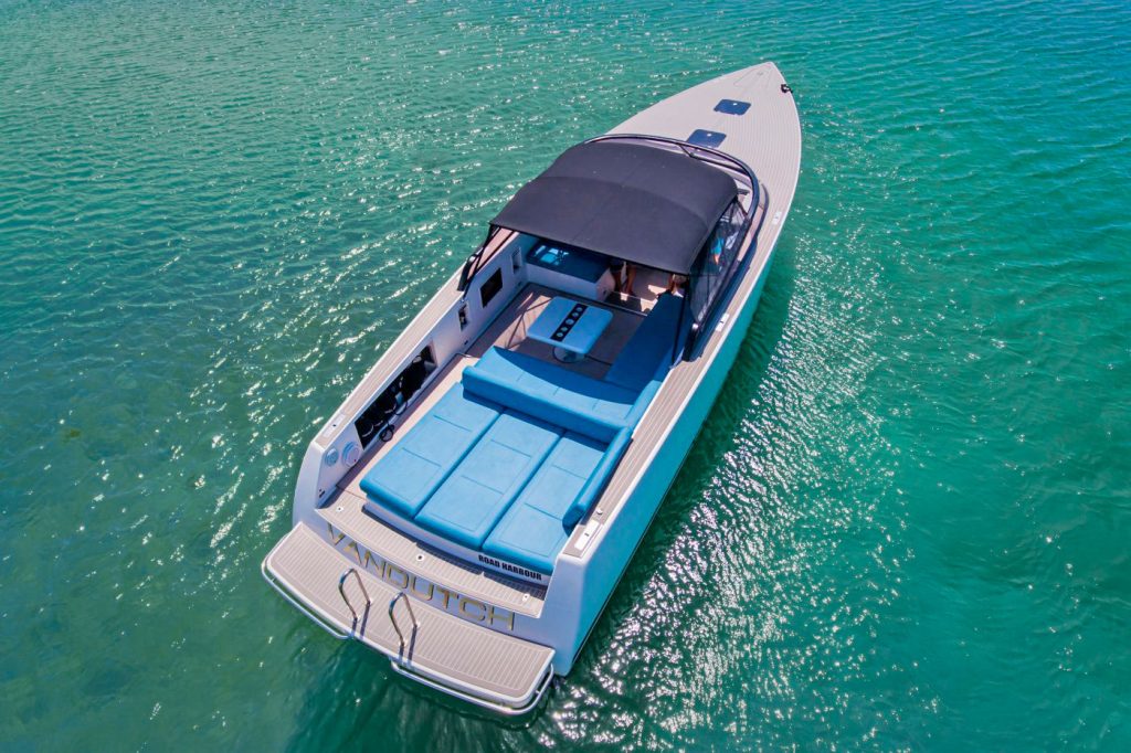 01-Private-yacht-VanDucht-rental-in-Puerto-Aventuras-Riviera-Maya-and-Cozumel-charters