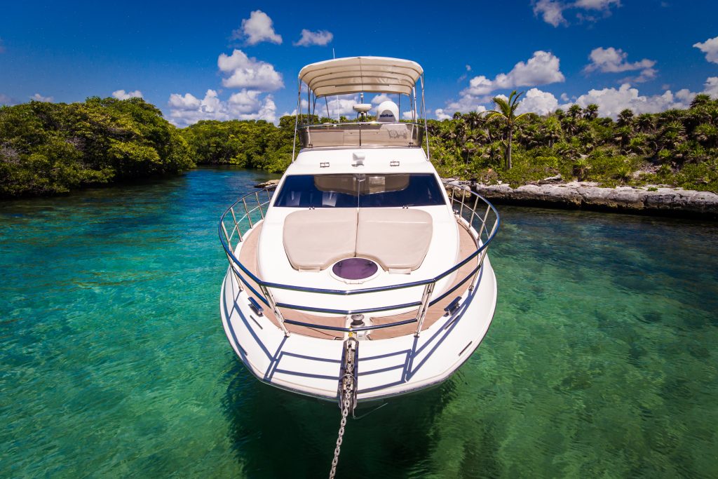 43' Yacht Azimut Charters to Cozumel & Tulum front view