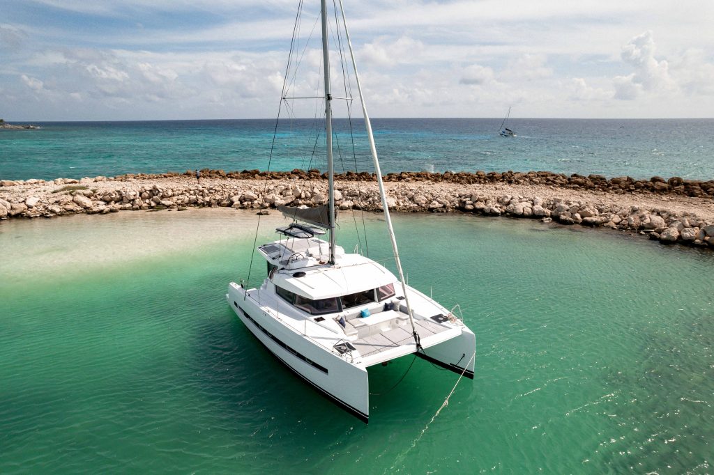 9842773812_40'_Private_Catamaran_Bali_to_Rent_in_Riviera_Maya_to_Isla_Mujeres_paddle.jpg