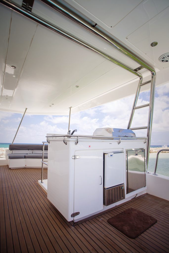 Leopard Catamaran for Luxury Yacht Charters from Puerto Aventuras Isla Mujeres