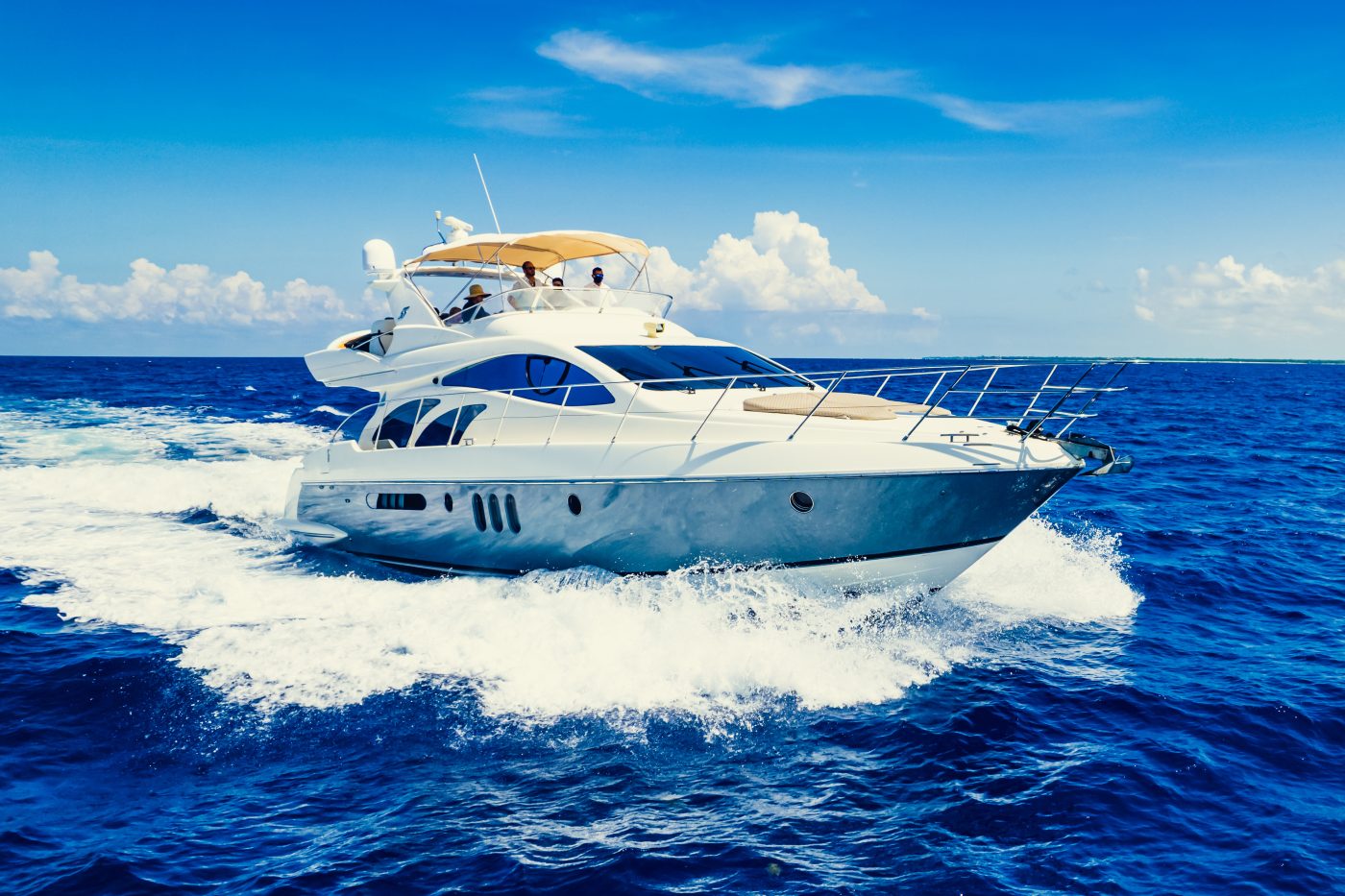 Private Azimut Yacht for rent Charters in Cancun To Isla Mujeres