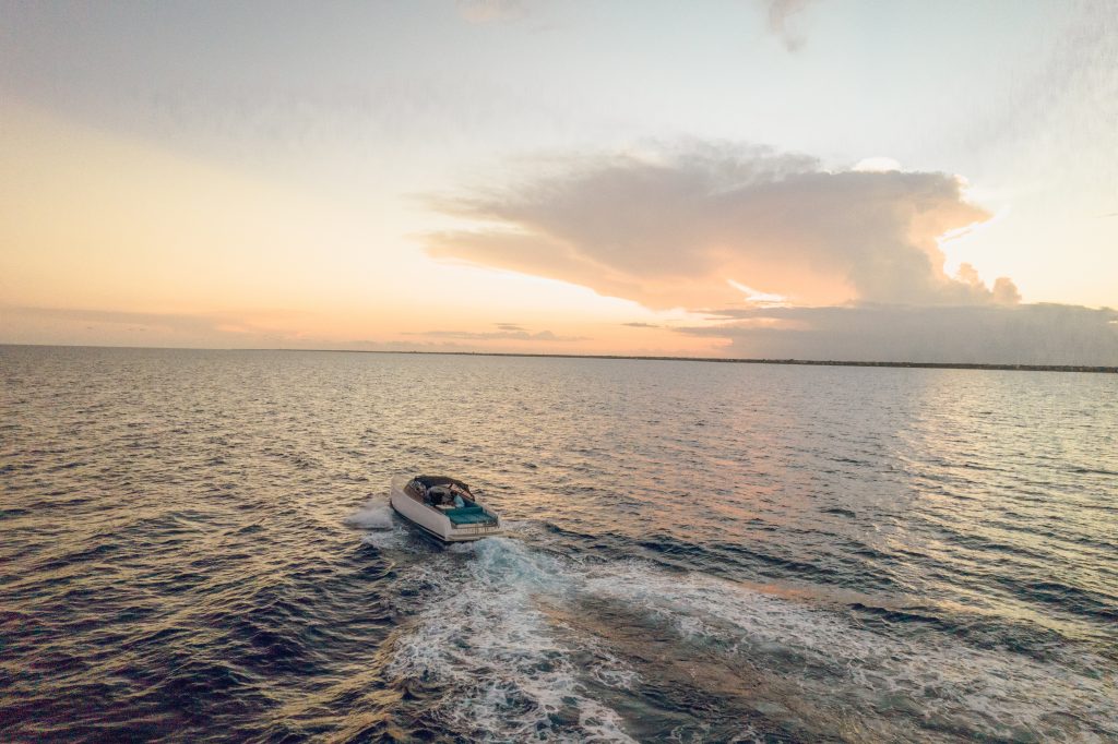 VANDUTCH yacht riviera maya