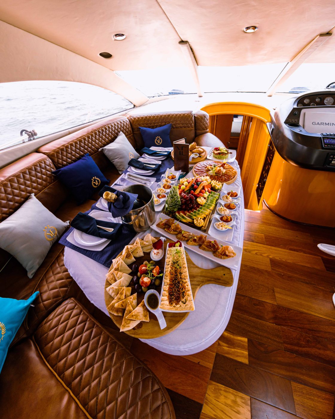 Sunseeker Luxury Yacht Charters to Cozumel, Isla Mujeres and Cancun breakfast