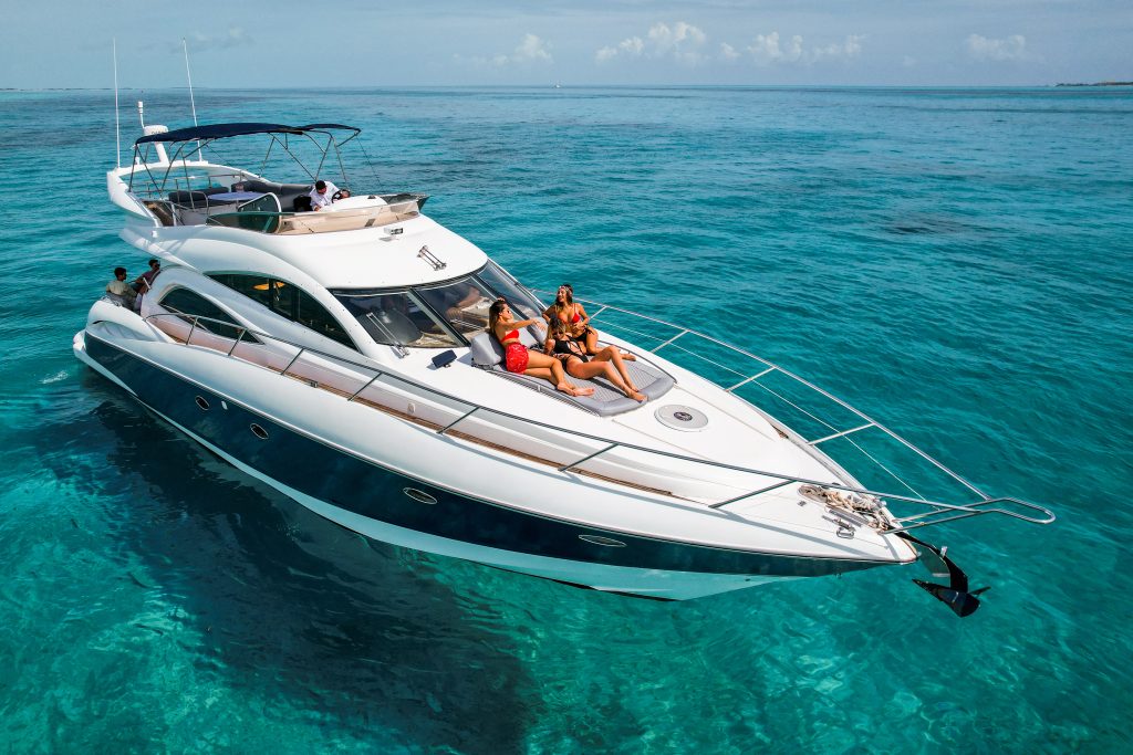 Sunseeker Luxury Yacht Charters to Cozumel, Isla Mujeres and Cancun drive nav