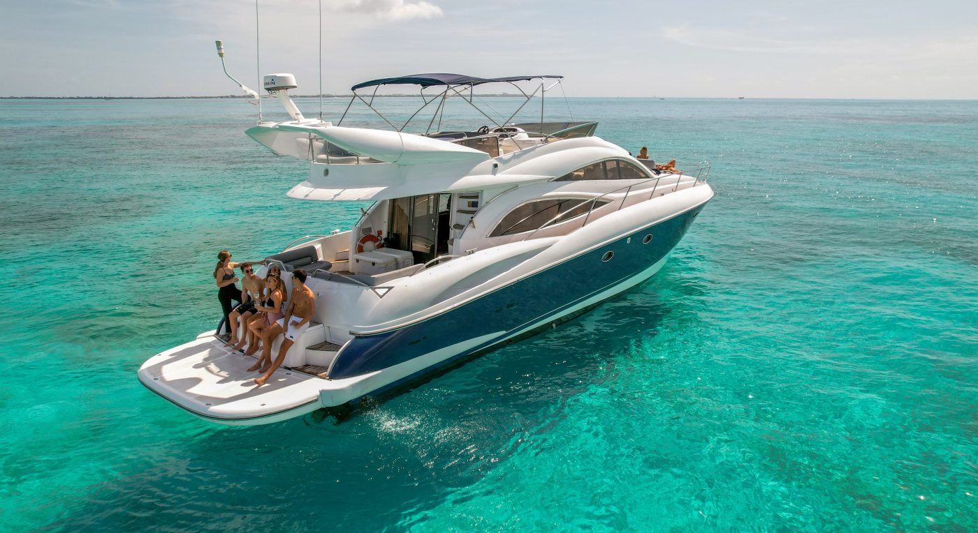 Sunseeker Luxury Yacht Charters to Cozumel, Isla Mujeres and Cancun Boat Rentals