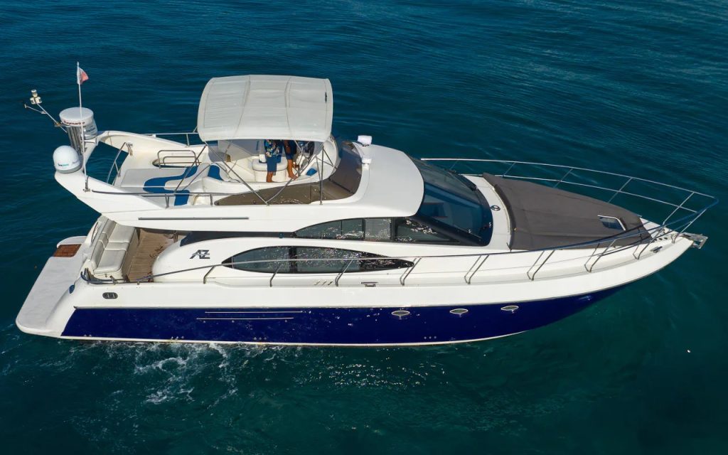 Azimut All-Inclusive Yacht Charter in Riviera Maya