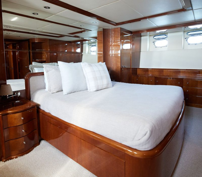 Luxury 100' Azimut Jumbo Yacht Charters in Cabo San Lucas suit