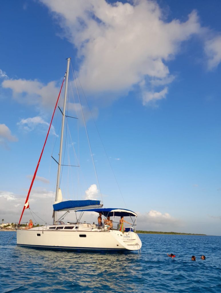 9320595326_Casa_de_Campo_private_sailing_boat_to_Saona_or_Catalina_island.jpg