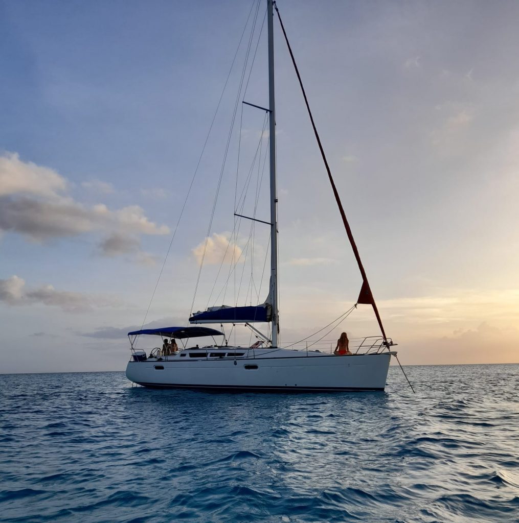 9320595326_Saona_or_Catalina_island_private_sailing_boat_rental.jpg