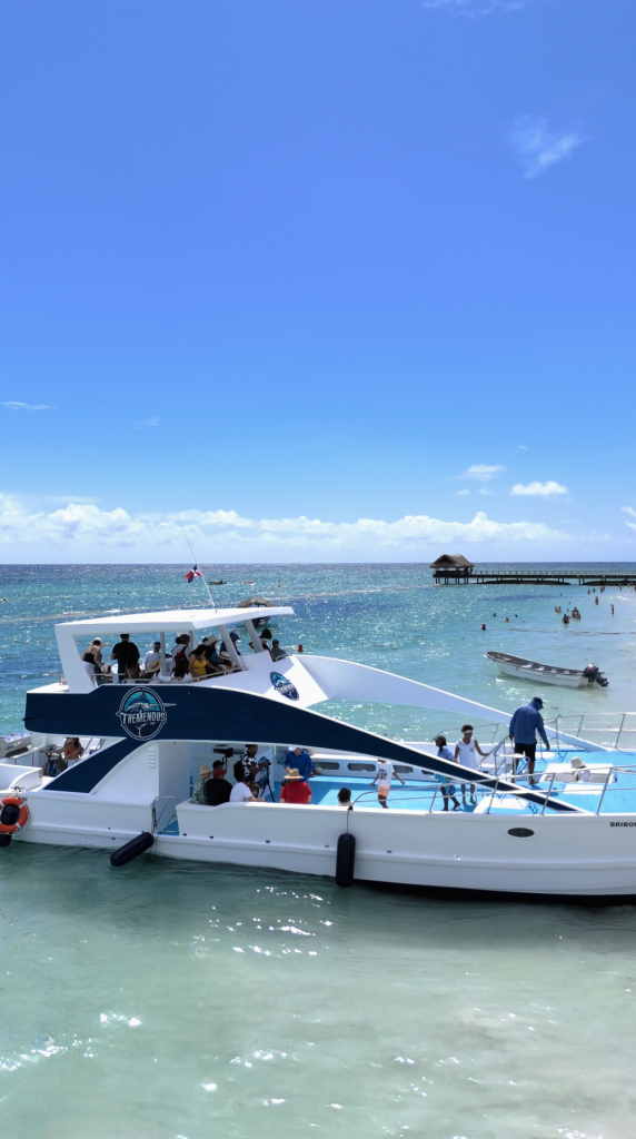 Catamaran con tobogan Renta Privada Punta Cana